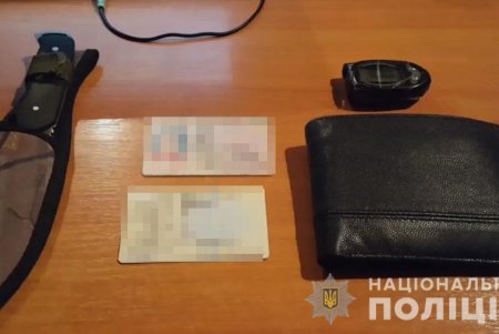 Автовор не смог сдать в ломбард награбленное: мужчину задержали с поличным (фото, видео)