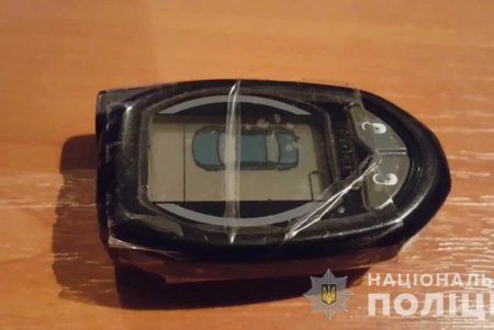 Автовор не смог сдать в ломбард награбленное: мужчину задержали с поличным (фото, видео)