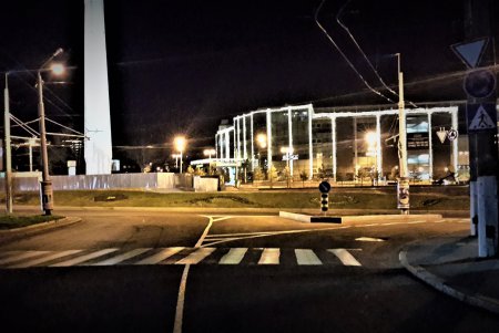 В районе площади 10 Апреля обновили дорожную разметку (фото)