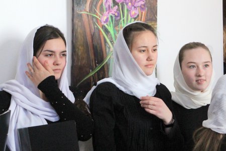 Открытие выставки творчества одесских художников «Весна, весна...!» (фоторепортаж)