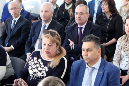 Открытие выставки творчества одесских художников «Весна, весна...!» (фоторепортаж)