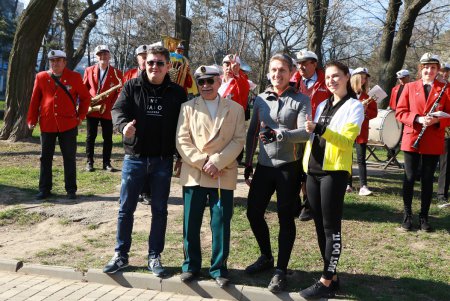 100 километров за 10 часов: в Одессе стартовала «Велосотка» (фоторепортаж)