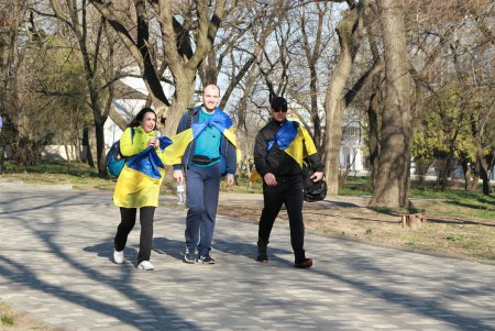 100 километров за 10 часов: в Одессе стартовала «Велосотка» (фоторепортаж)