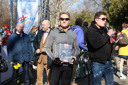 100 километров за 10 часов: в Одессе стартовала «Велосотка» (фоторепортаж)