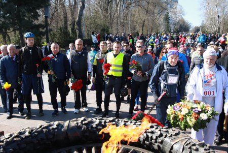 100 километров за 10 часов: в Одессе стартовала «Велосотка» (фоторепортаж)