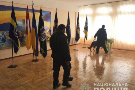 Одесскую мэрию заминировали (фото, обновлено)