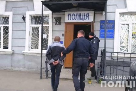 Шутник, который "заминировал" мэрию и университет в Одессе, уже дает показания в полиции (фото, видео)