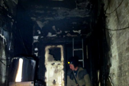 Во время ночного пожара в Одессе эвакуировали 40 человек (фото)