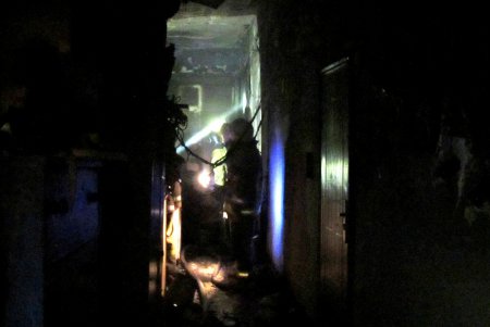 Во время ночного пожара в Одессе эвакуировали 40 человек (фото)