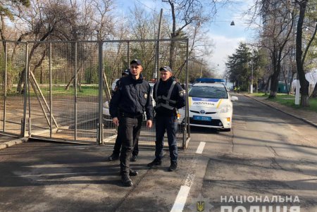 В Одессе полиция проверила все мемориалы и комплексы, где будут проходить праздничные  мероприятия (фото, видео)