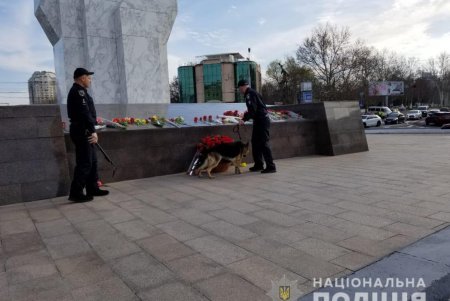 В Одессе полиция проверила все мемориалы и комплексы, где будут проходить праздничные  мероприятия (фото, видео)