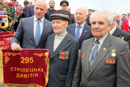 Одесса празднует 75 лет со дня освобождения от нацистских оккупантов (фоторепортаж)