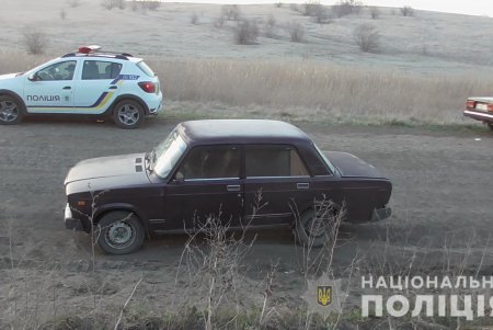 Неизвестные в масках ночью ворвались в дом жительницы Одесской области: двое нападавших уже задержаны (фото, видео)