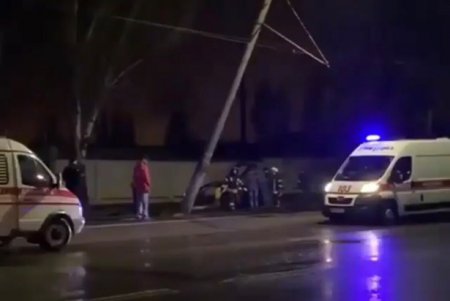 В результате ДТП в Одессе сгорел элитный спорткар (фото, видео)