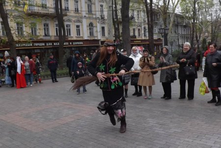 В Горсаду провели юбилейный «Букфест» (фото)