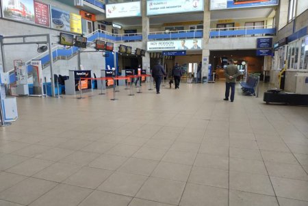 В Одесском аэропорту ищут бомбу (обновлено)