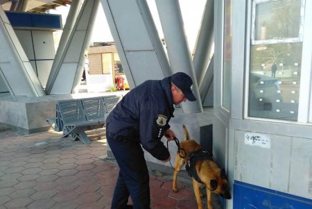 Полицейские проверяют информацию о взрывчатке в здании автовокзала Одессы (обновлено)