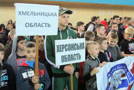 В Одессе проходит чемпионат Украины по таиландскому боксу среди взрослых, юношей и юниоров (фоторепортаж) 