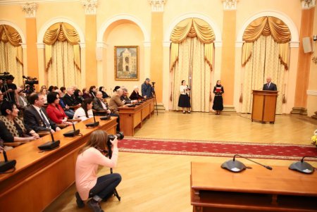 При вручении премий деятелям культуры мэр назвал Одессу интеркультурной столицей (фото) 