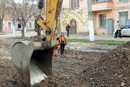 На улице Софиевской ведется капремонт (фоторепортаж)