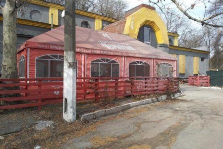 На улицах Одессы становится все меньше незаконных объектов торговли (фото)