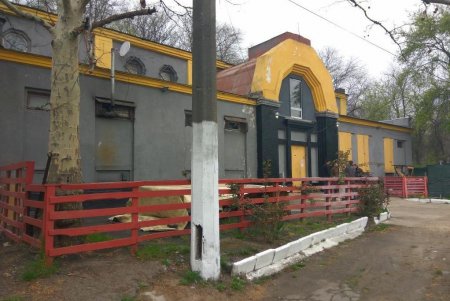 На улицах Одессы становится все меньше незаконных объектов торговли (фото)