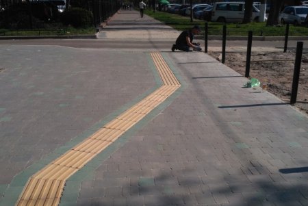 На некоторых улицах Малиновского и Суворовского районов завершены работы по капитальному ремонту тротуаров (фото)