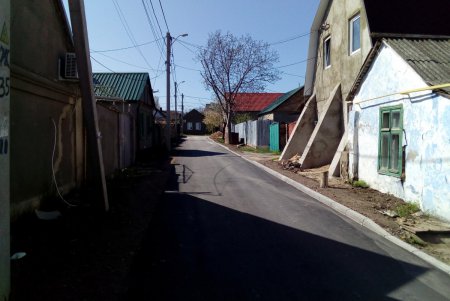 На некоторых улицах Малиновского и Суворовского районов завершены работы по капитальному ремонту тротуаров (фото)