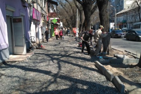На некоторых улицах Малиновского и Суворовского районов завершены работы по капитальному ремонту тротуаров (фото)
