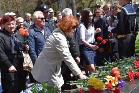 Чернобыль не забыт: в Одессе провели митинг-реквием (фото)