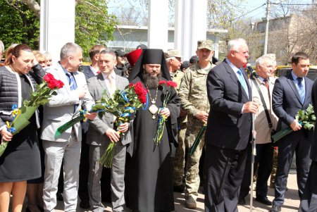 Митинг-реквием у памятника одесситам-чернобыльцам (фоторепортаж)