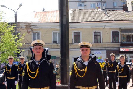 Митинг-реквием у памятника одесситам-чернобыльцам (фоторепортаж)