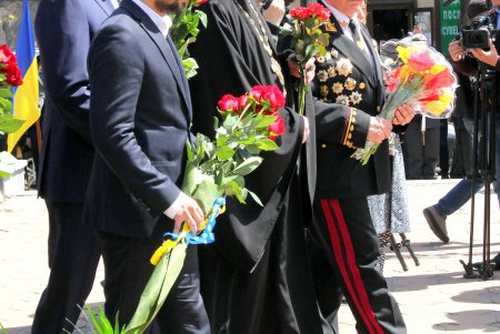 Митинг-реквием у памятника одесситам-чернобыльцам (фоторепортаж)