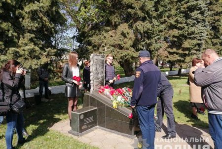 Правоохранители почтили память ликвидаторов аварии на Чернобыльской атомной станции (фото)