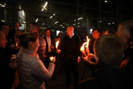 В Одессу прибыл Благодатный огонь из Иерусалима (фото)