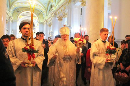 Всенощная служба в Свято-Преображенском кафедральном соборе (фоторепортаж)