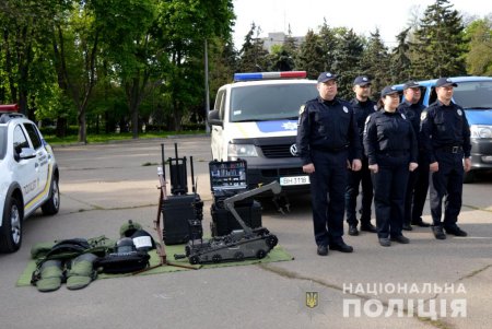 Строевой смотр правоохранителей прошел на Куликовом поле (фото)