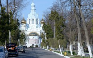 В Одессе приводят в порядок мемориалы и могилы погибших воинов (фото)