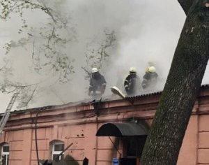 В Одессе на Воробьева горит областной центр психического здоровья (обновлено)