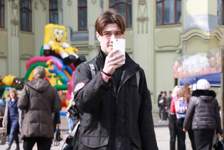 Одиночество среди людей (фоторепортаж)