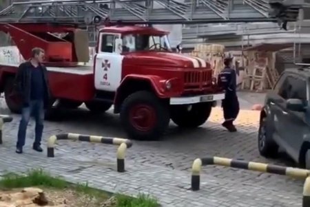 В подвале жилого дома на Дерибасовской горел мусор (фото) 