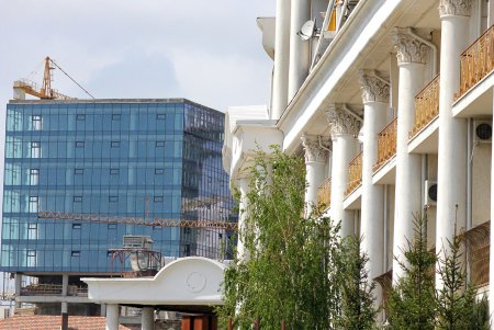 Гагаринское плато: сочетание истории и безликой современности (фоторепортаж) 