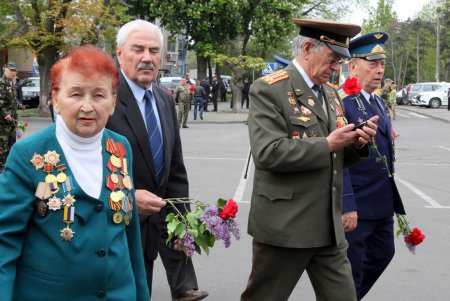 День Победы на Аллее славы (фоторепортаж)