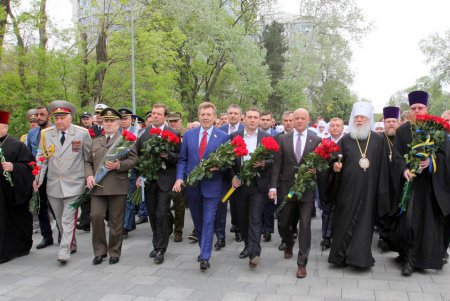 День Победы на Аллее славы (фоторепортаж)