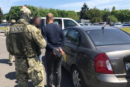 В Одессе обезвредили международную преступную группу, которая вербовала украинцев для работы за границей (фото, видео)