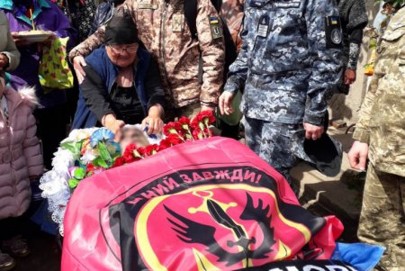 В Одесской области простились с погибшим на Донбассе морпехом