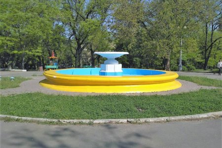 В парке Шевченко отремонтировали и запустили фонтан «Ваза большая» (фото) 