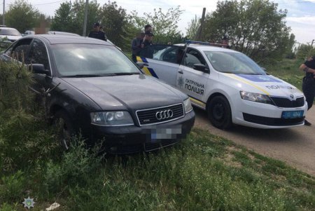 Угрожали пистолетом и угнали иномарку: патрульные задержали автоугонщиков 