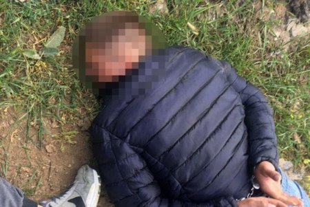 Угрожали пистолетом и угнали иномарку: патрульные задержали автоугонщиков 
