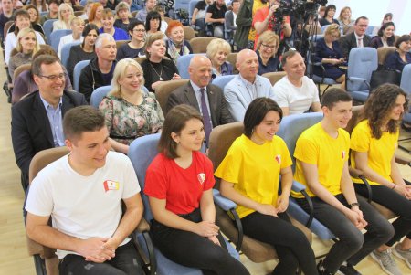 Уроки физкультуры разнообразят: в Одессе презентовали спортивное движение JuniorZ (фото)